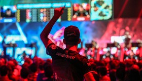 数据流：T1的场均先锋控制率高达80%，成为制胜法宝。